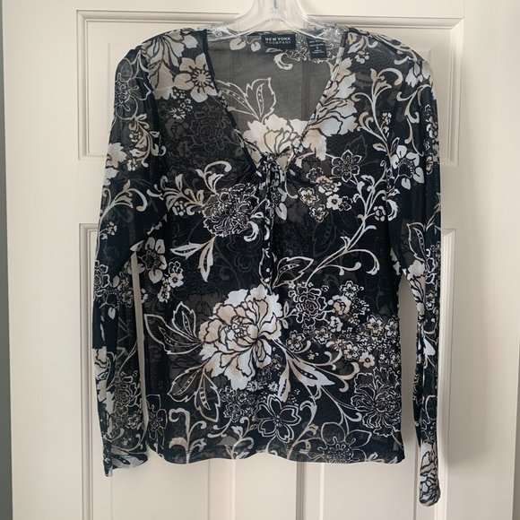 2/$20 New York & Company Sheer Floral Shirt - Picture 1 of 6